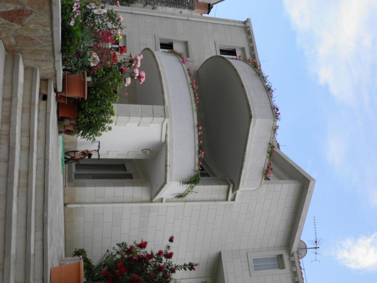 Apartment Mladinic Brac Pucisca Zewnętrze zdjęcie
